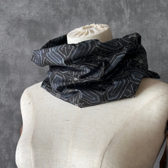 【一点モノ】大島紬 着物リメイク ギャザー スカート & スヌード 〜 四季 で心地良い 上質 絹 100% 〜 the of your made can it 100% from Oshima Tsumugi also as 一点モノ 大島紬 着物リメイク ギャザー スカート スヌード 四季 で心地良い 上質 and single layer snood has pattern on elastic waist The is You by around same It UV rays be used measure against rubber