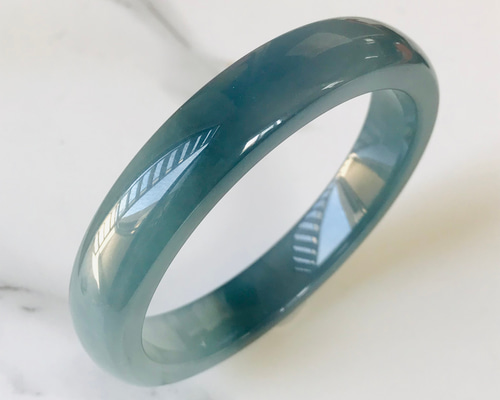 B4010-0091】ジェイド 翡翠 ヒスイ バングル 一点もの 希少