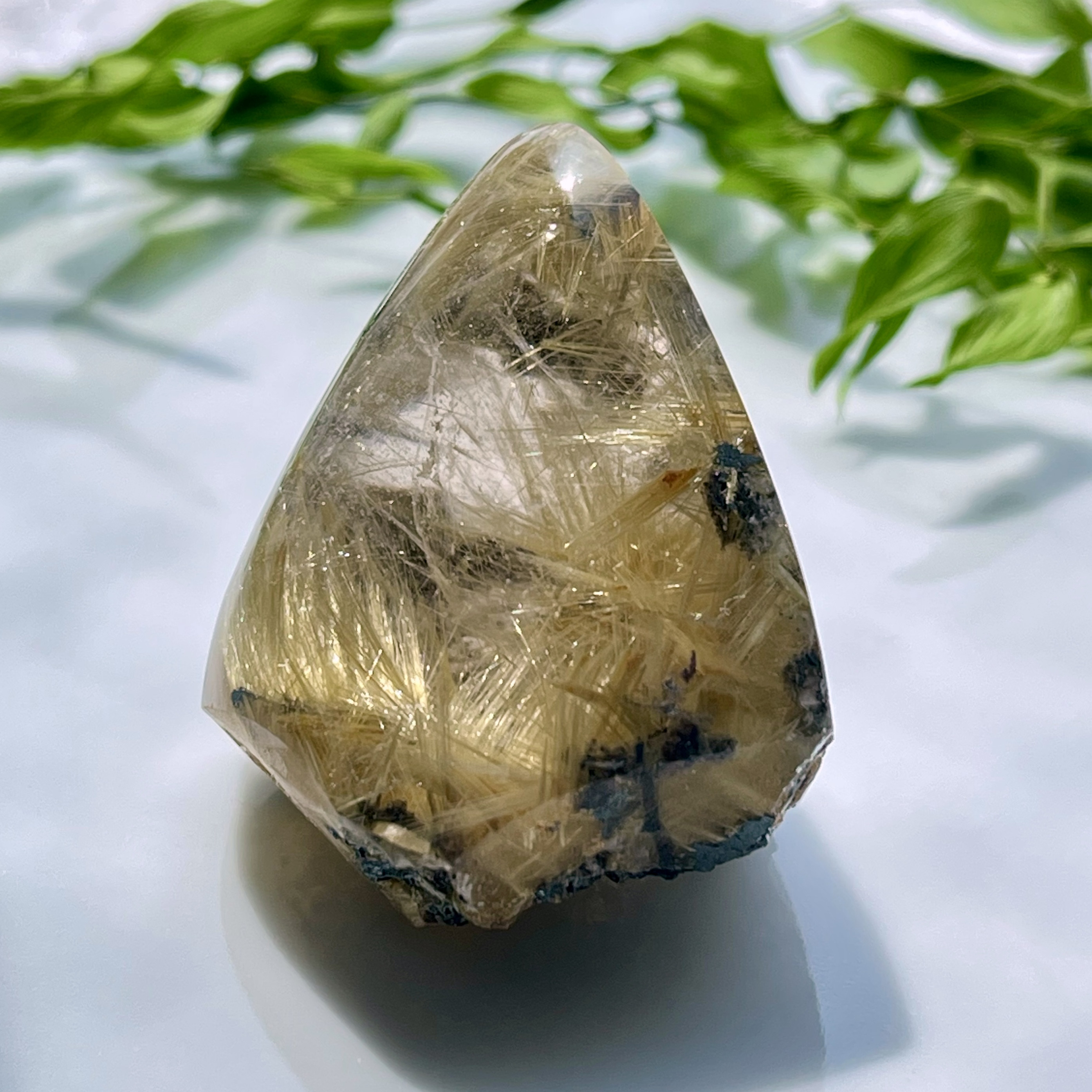 天然　太陽放射ゴールドタイチンルチル　ポリッシュ原石 天然 太陽放射ゴールドタイチンルチル ポリッシュ原石