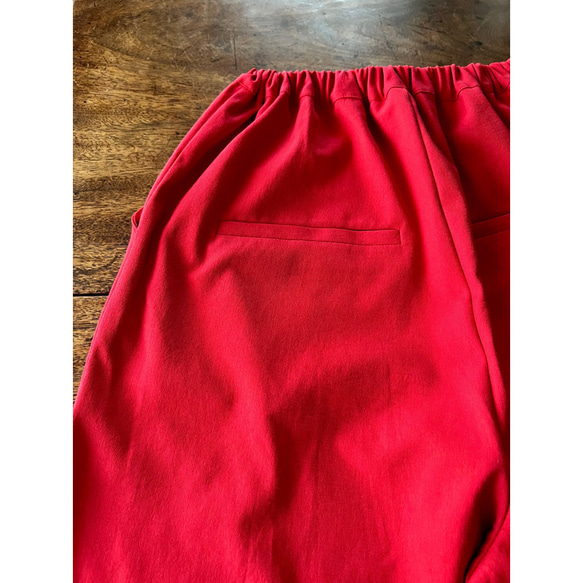 長度可以選擇❣️紅色褲子，腰線整齊❤️防紫外線❤️觸感涼爽❤️吸水快乾❤️漂亮的彈力材質❤️亞麻混紡 第6張的照片