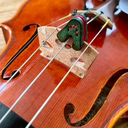手縫いで創ったヴァイオリン用 レザーミュート　二枚重ねタイプ『AM - G - Topolino 288』 4枚目の画像