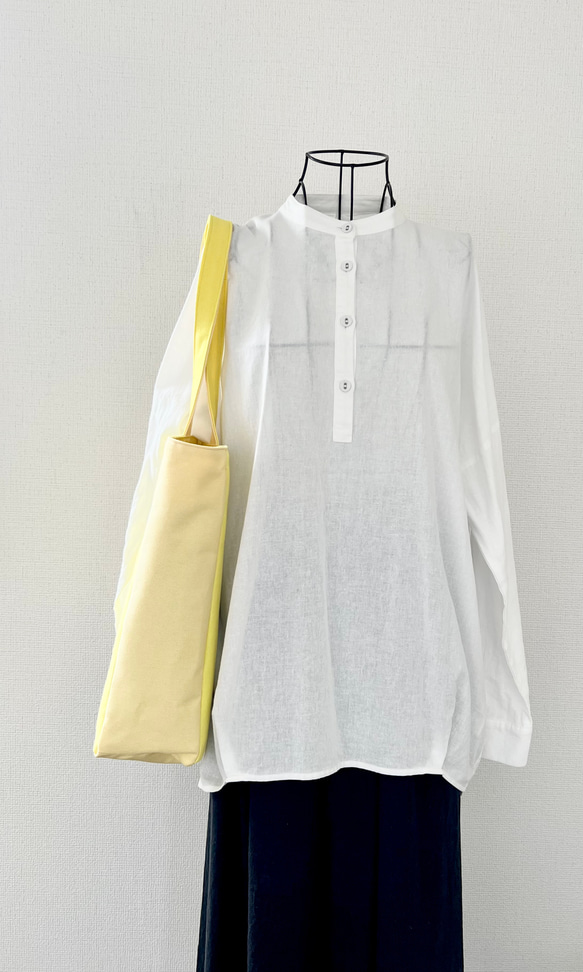 縦長トートバッグ　レモン＆クリーム　帆布  Lサイズ　倉敷帆布使用　肩掛けバッグ　akaneko A4 シンプル 2枚目の画像