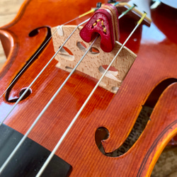 手縫いで創ったヴァイオリン用 レザーミュート　二枚重ねタイプ『AM - G - Topolino 294』 4枚目の画像