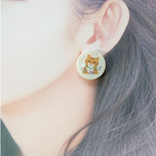 猫のボタン☆5個 s37 ネコ/ボタン/カボション/動物 ボタン こうちゃん