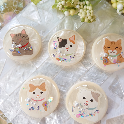 猫のボタン☆5個 s37 ネコ/ボタン/カボション/動物 ボタン こうちゃん 