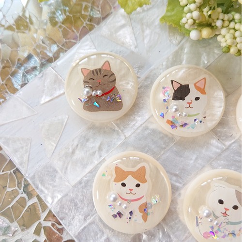 猫のボタン☆5個 s37 ネコ/ボタン/カボション/動物 ボタン こうちゃん