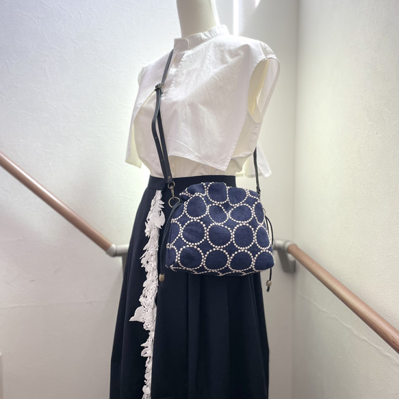 スマホショルダー】ミナペルホネン タンバリン navy×light blue スマホ