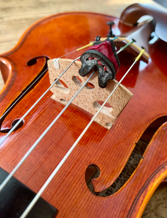 手縫いで創ったヴァイオリン用 レザーミュート　二枚重ねタイプ『AM - V - Topolino 298』 4枚目の画像