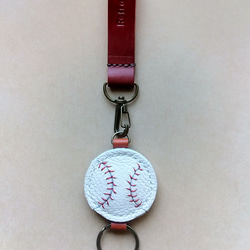 手縫いの本革製　野球ボールキーホルダー　刻印無料 1枚目の画像