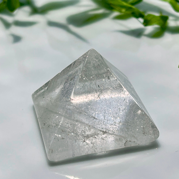 ガネーシュヒマール産水晶　ピラミッド 6枚目の画像
