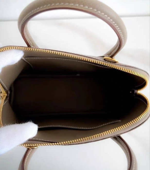 山羊革使用コンパクトバッグ 