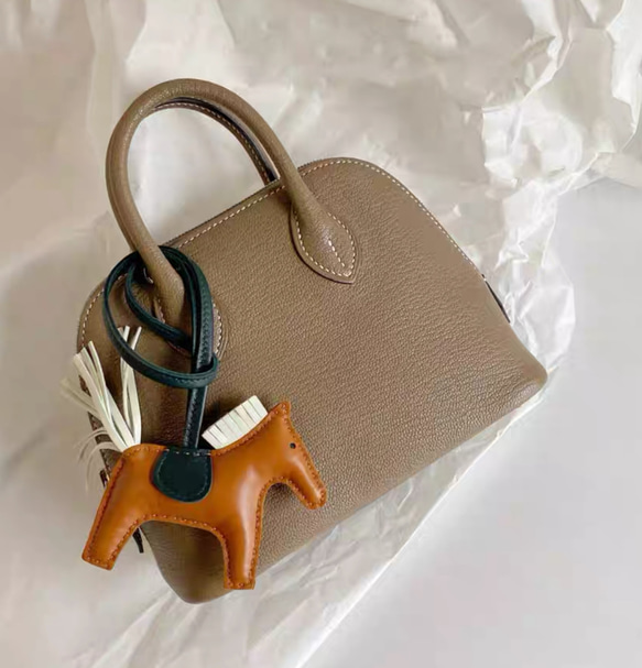 山羊革使用コンパクトバッグ 