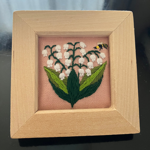刺繍フレーム すずらん 壁掛け インテリア 雑貨 その他インテリア雑貨