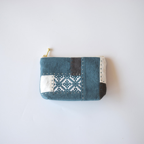 ターコイズ【こぎん刺し×パッチワーク】リネンマチ付きポーチ:小物入れ