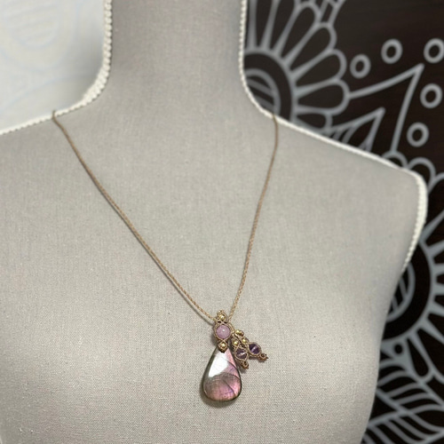 桃李』ラブラドライトとクンツァイトのマクラメペンダント ネックレス