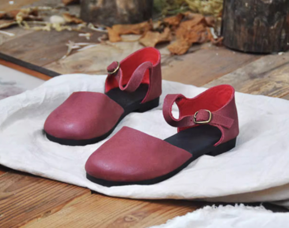 手作りの靴 本革のサンダル　牛革  カジュアルフラットシューズ　 レディース靴 履きやすい メアリージェーンの靴 12枚目の画像