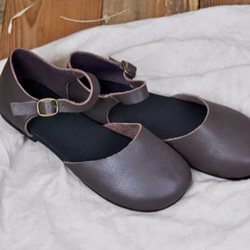 手作りの靴 本革のサンダル　牛革  カジュアルフラットシューズ　 レディース靴 履きやすい メアリージェーンの靴 13枚目の画像