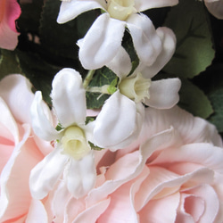 花束。ギフトに。ウェディングでの両親花束贈呈にも。高品質な造花使用。高品質なのに安い 11枚目の画像