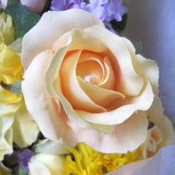 花束。ギフトに。ウェディングでの両親花束贈呈にも。高品質な造花使用。高品質なのに安い 9枚目の画像