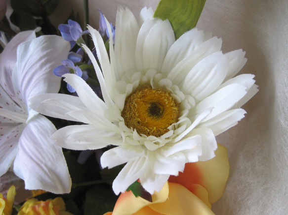 花束。ギフトに。ウェディングでの両親花束贈呈にも。高品質な造花使用。高品質なのに安い 10枚目の画像