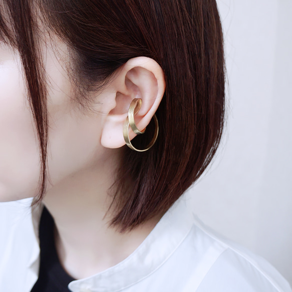 [雙耳耳夾/黃銅] 條紋耳環 黃銅雙環 第2張的照片