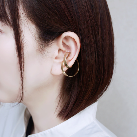 [雙耳耳夾/黃銅製] 耳夾「條紋箍」箍黃銅 2 排 第3張的照片