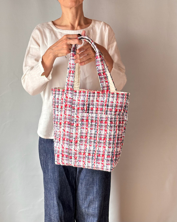 定番色から飛び出す ファンシーツイード トートバッグ ぶどう色 軽くて