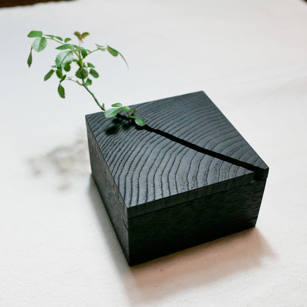 「Ceppo」　一輪挿し　フラワーベース　花器　無垢　木製　切り株　年輪　ドライフラワー　生花　父の日　プレゼント　人気