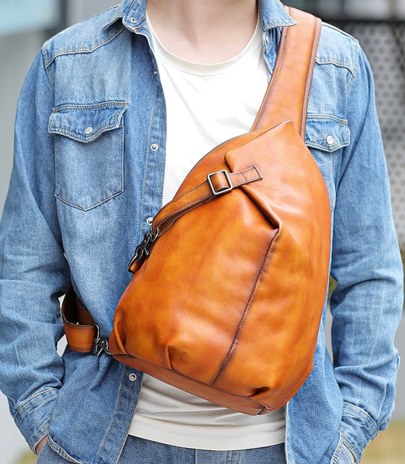 ボディバッグ　本革　牛革　メンズ　ワンショルダー　ブラウン　男性へのプレゼントに☆ 