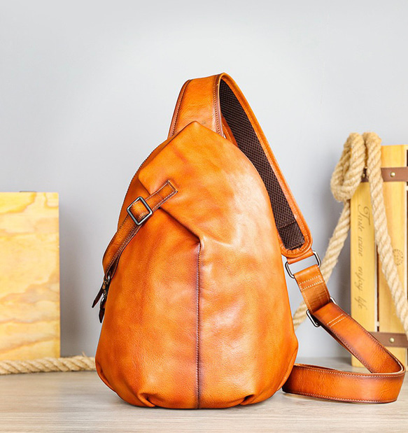 ボディバッグ　本革　牛革　メンズ　ワンショルダー　ブラウン　男性へのプレゼントに☆ 