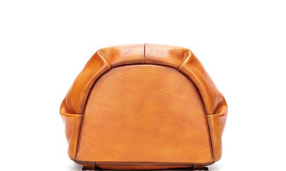 ボディバッグ　本革　牛革　メンズ　ワンショルダー　ブラウン　男性へのプレゼントに☆ 