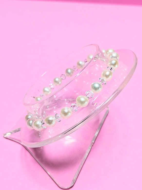 淡水真珠とカット水晶のブレスレット 1枚目の画像