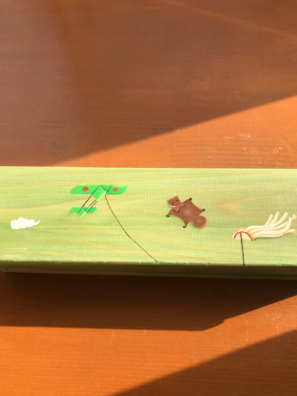 食卓に置ける箸箱　ひこうき凧とムササビ　カトラリーケース　メガネ入れ　小物入れ　蓋付き木製　少人数用 2枚目の画像