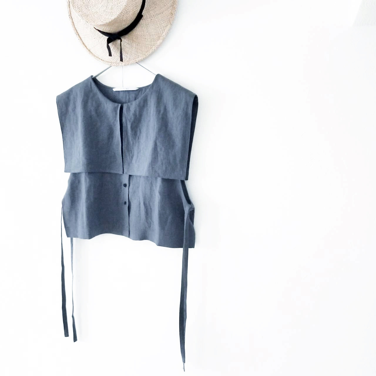 スクエアカラーリネンベスト/グレー