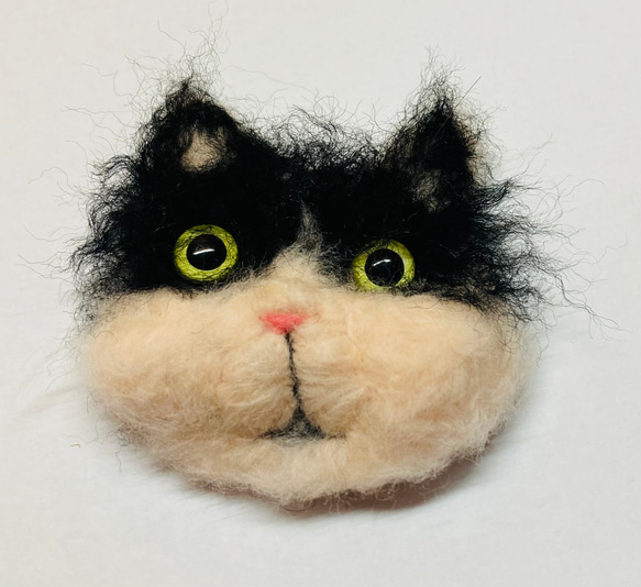 羊毛フェルトの猫シリーズ～手作りピンズ 2枚目の画像