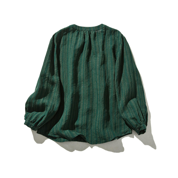 略帶條紋圖案的亞麻襯衫，色織布料，針褶，100% 亞麻，深綠色 240413-2 第7張的照片