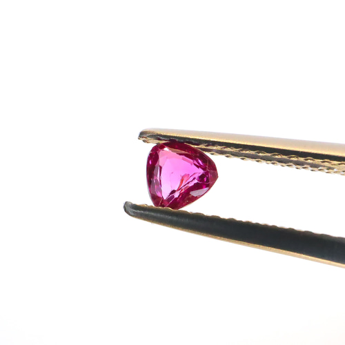 ピジョンブラッドルビー オーバルカット タイ産 0.27ct 鑑別書