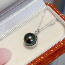 【高級】タヒチ黒蝶真珠　ダイヤモンド付きペンダントk18 3枚目の画像