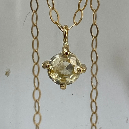 k18YG AU750 18金 天然 蛍光サファイア（カラーチェンジ） 0.28ct  