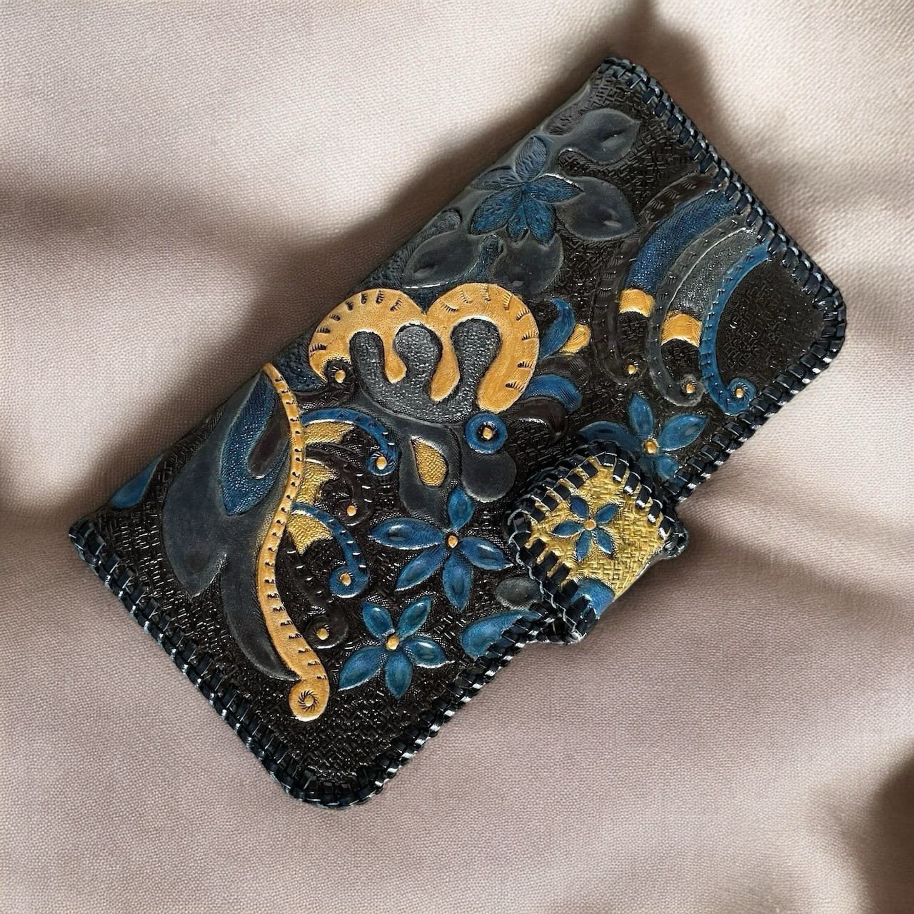 本革スマホケース　全機種対応