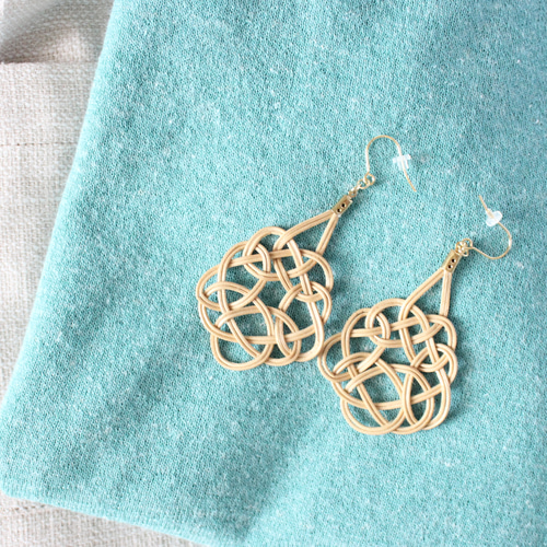 ラタン編みのピアス/イヤリング◇ 2種から選べる♪顔周りを華やかにし