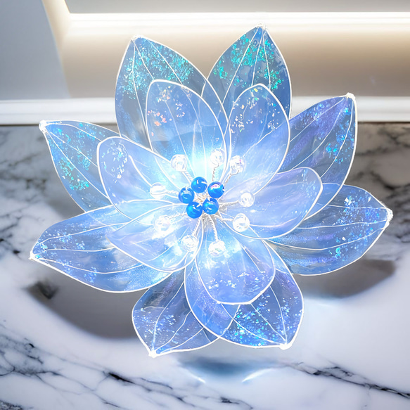 再販-3】睡蓮 の 髪飾り 偏光ブルー ☆アメリカンフラワー コーム Nami