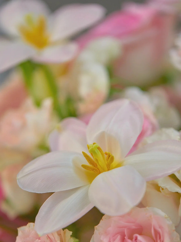 季節の生花アレンジ L - ピンクホワイト 2枚目の画像