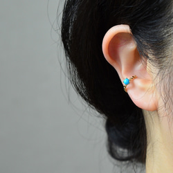 【14kgf】スリーピングビューティーターコイズのイヤーカフ 3枚目の画像