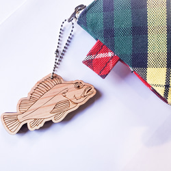 【ヒノキ薫るカサゴ】高知県産檜 魚 シンプル キーホルダー ギフト ガシラ 3枚目の画像