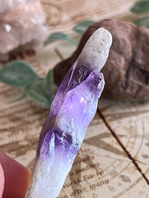 安らぎの石✿*:・　シェブロンアメジスト　紫水晶　ラフストーン　原石 5枚目の画像