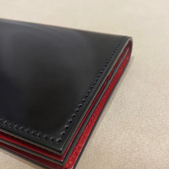 無二 コードバン長財布　オイルコードバン・ブラック×イタリーショルダー・レッド 4枚目の画像