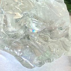 【希少】レインボー　グリーンアメジスト　プラシオライト　原石　ラフストーン 5枚目の画像
