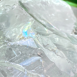 【希少】レインボー　グリーンアメジスト　プラシオライト　原石　ラフストーン 3枚目の画像