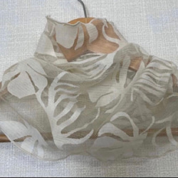 ホワイトベージュレース植物柄シングルウェーブ手作りネックウォーマー新品 日焼け止めにおススメ 10枚目の画像